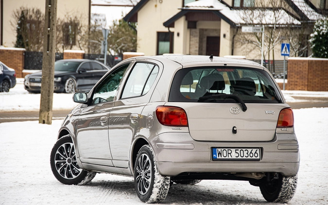 Toyota Yaris cena 10000 przebieg: 160000, rok produkcji 2005 z Łęczyca małe 562